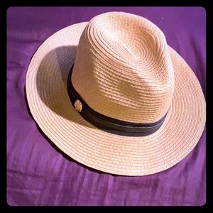 Vince camuto hat